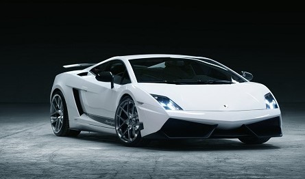 Lamborghini Aventador LP 700-4