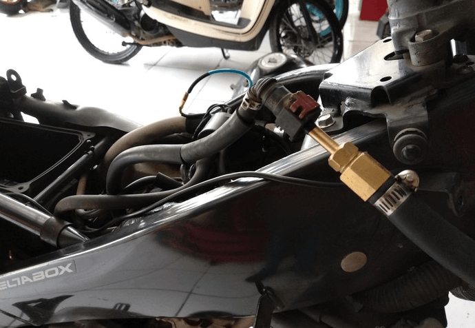 merawat motor injeksi