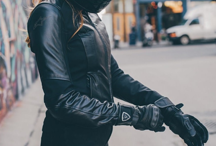 Tangan belang setelah naik sepeda motor