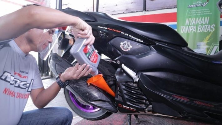 Rekomendasi Oli Motor Matic