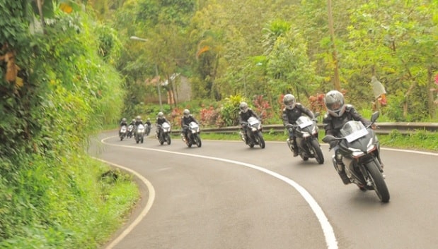 Touring Naik Motor Sport