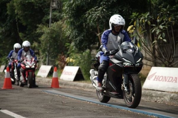 Touring Naik Motor Sport