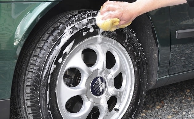 Perawatan Area Roda Mobil