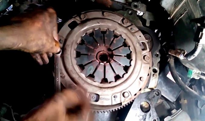 Ciri Kampas Kopling Habis