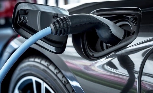 Merawat Baterai Mobil Listrik