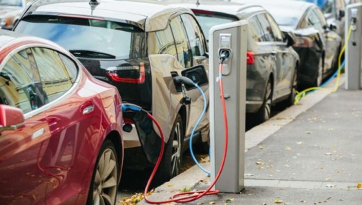 Merawat Baterai Mobil Listrik