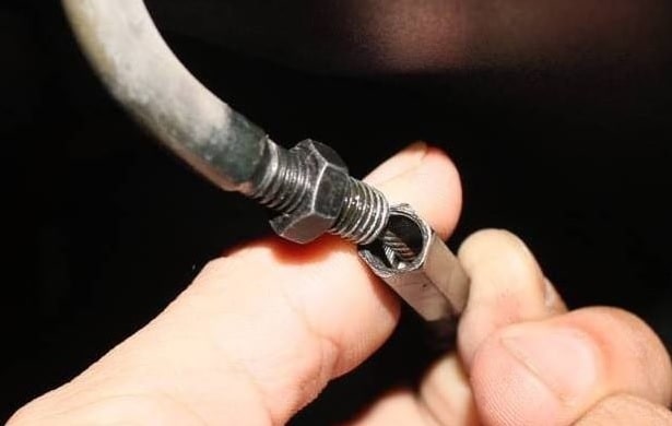 Penyebab Gas Motor Naik Sendiri