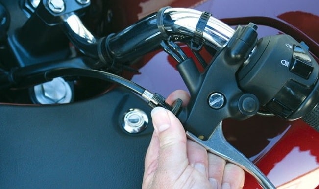 Penyebab Gas Motor Naik Sendiri
