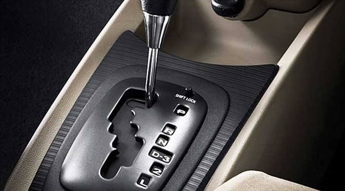 Perbedaan Merawat Mobil Transmisi Matic