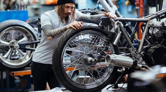 Pelek jari jari Sepeda Motor