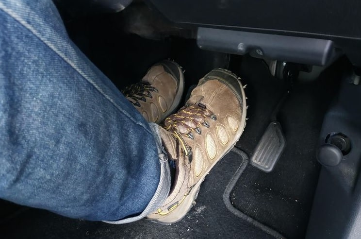 Mengatasi Rem Blong Pada Mobil